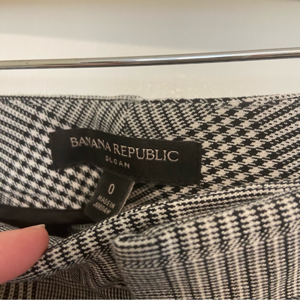 Banana Republic Plaid Sloan dress pants - Picture 3 of 4